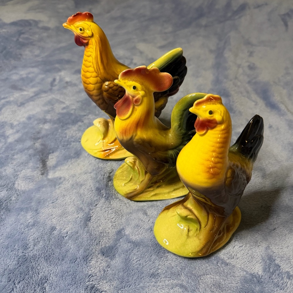 Vintage‎  Ceramic Rooster Figurine Set - Trio